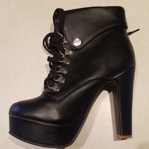 Black lace up boots